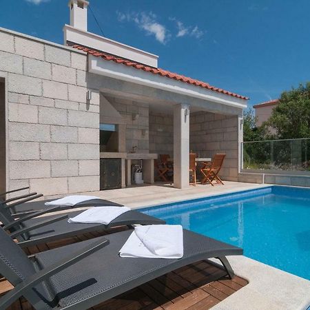 Beautiful Apartment With Private Pool Trogir Luaran gambar