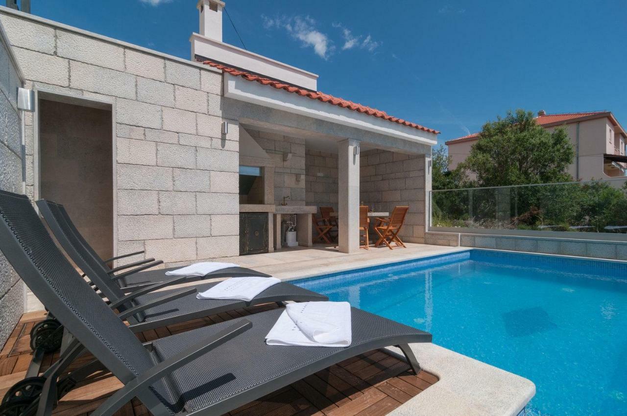 Beautiful Apartment With Private Pool Trogir Luaran gambar